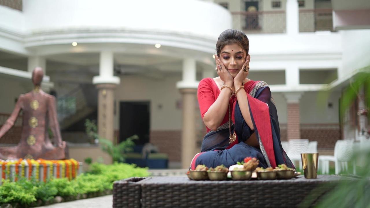 Hotel Kolam Shānti Niketan Buitenkant foto