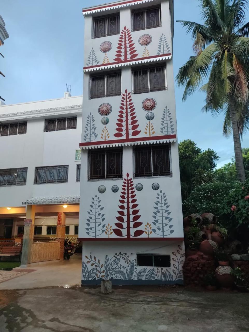 Hotel Kolam Shānti Niketan Buitenkant foto